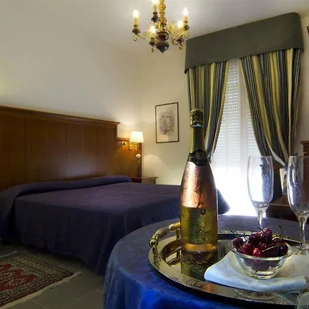 Posta Hotell 4*